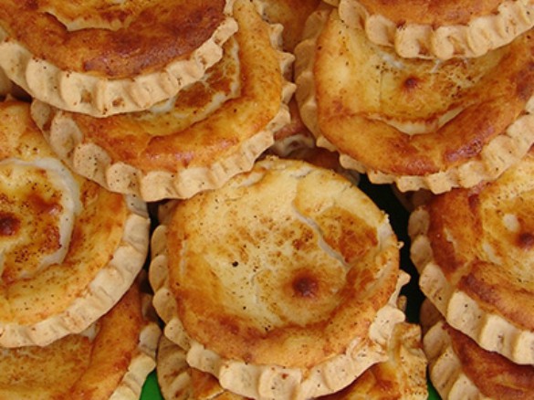 Kalitsounia (Sweet Cheese Pastries)